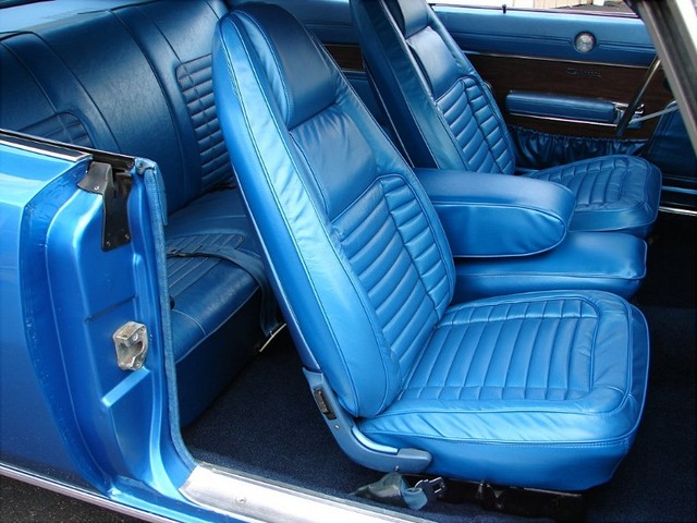 CRB5 SE Leather Interior
